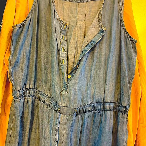 Denim women’s sleeveless romper - Picture 3 of 9